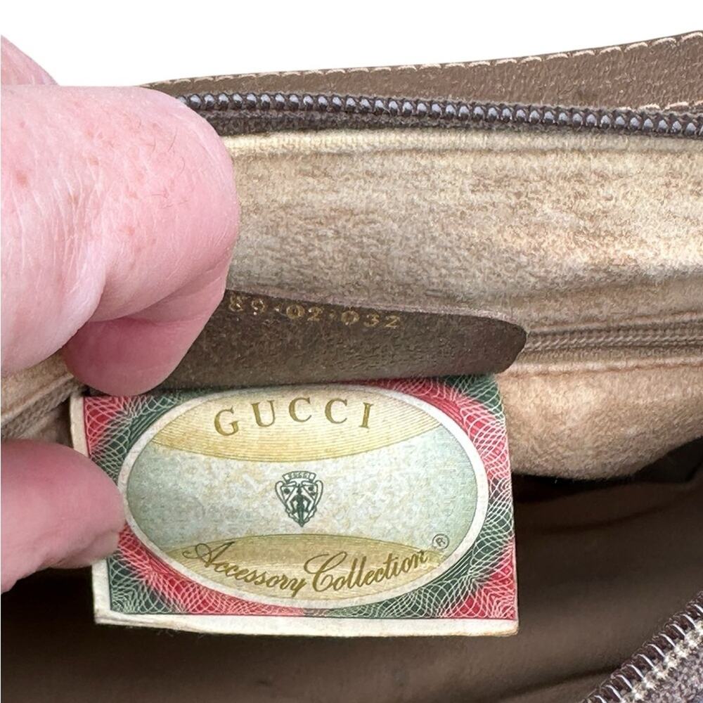 Vintage Gucci Sherry Line Beige and Brown Crossbody Bag - Picture 6 of 10